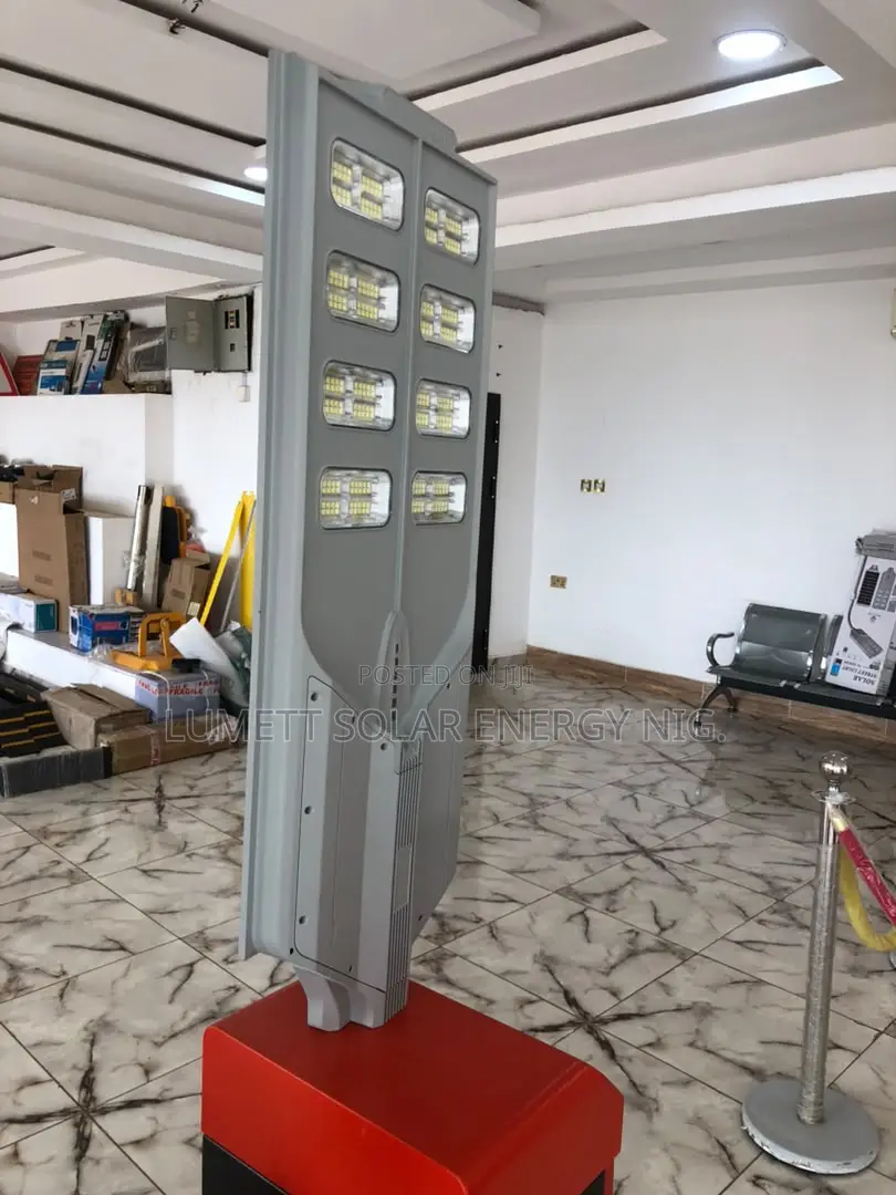 400W High Brightness Solar Street Light for Global Projects