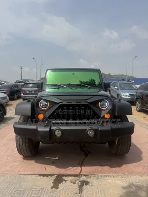 Jeep Wrangler Sahara 2011 Green