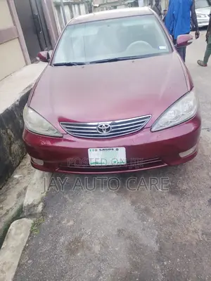 Toyota Camry SE V6 4dr Sedan (3.3L 6cyl 5A) 2005 Red