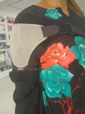Shoulder Compression Sleeve for Daily Support