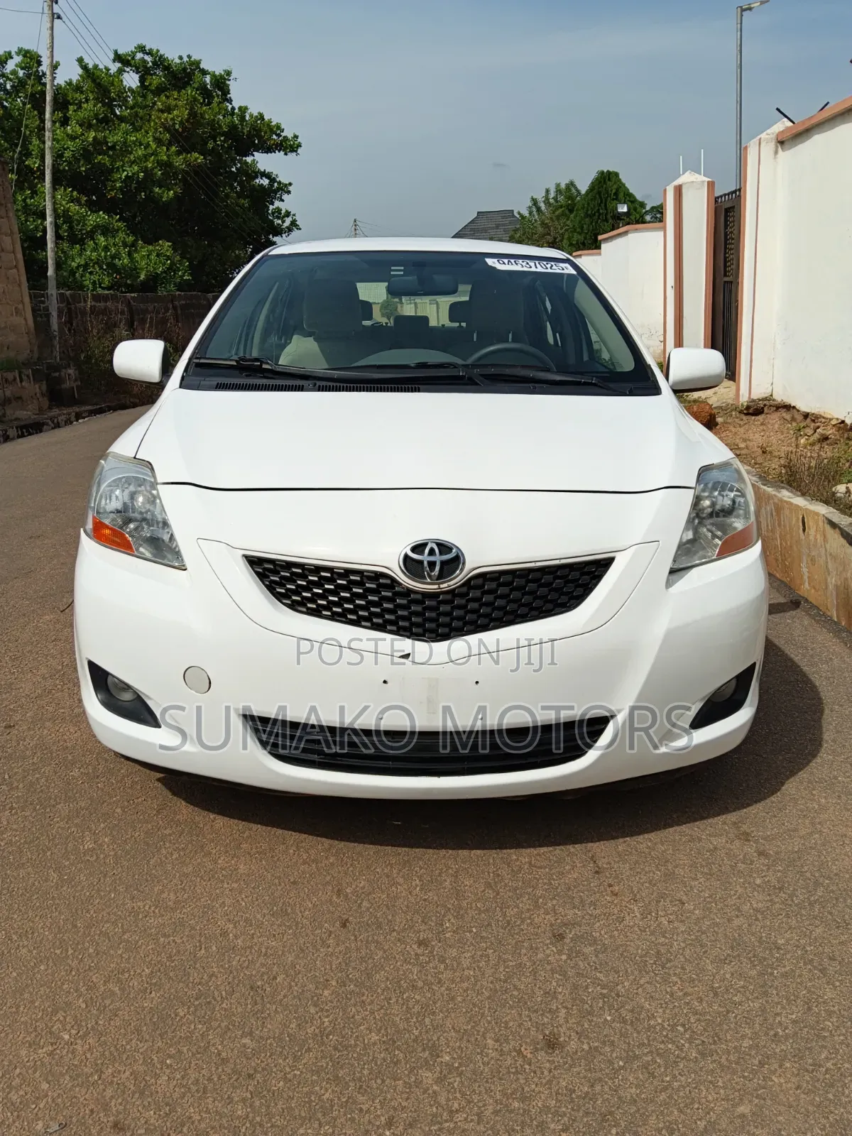 Toyota Yaris 2010 White