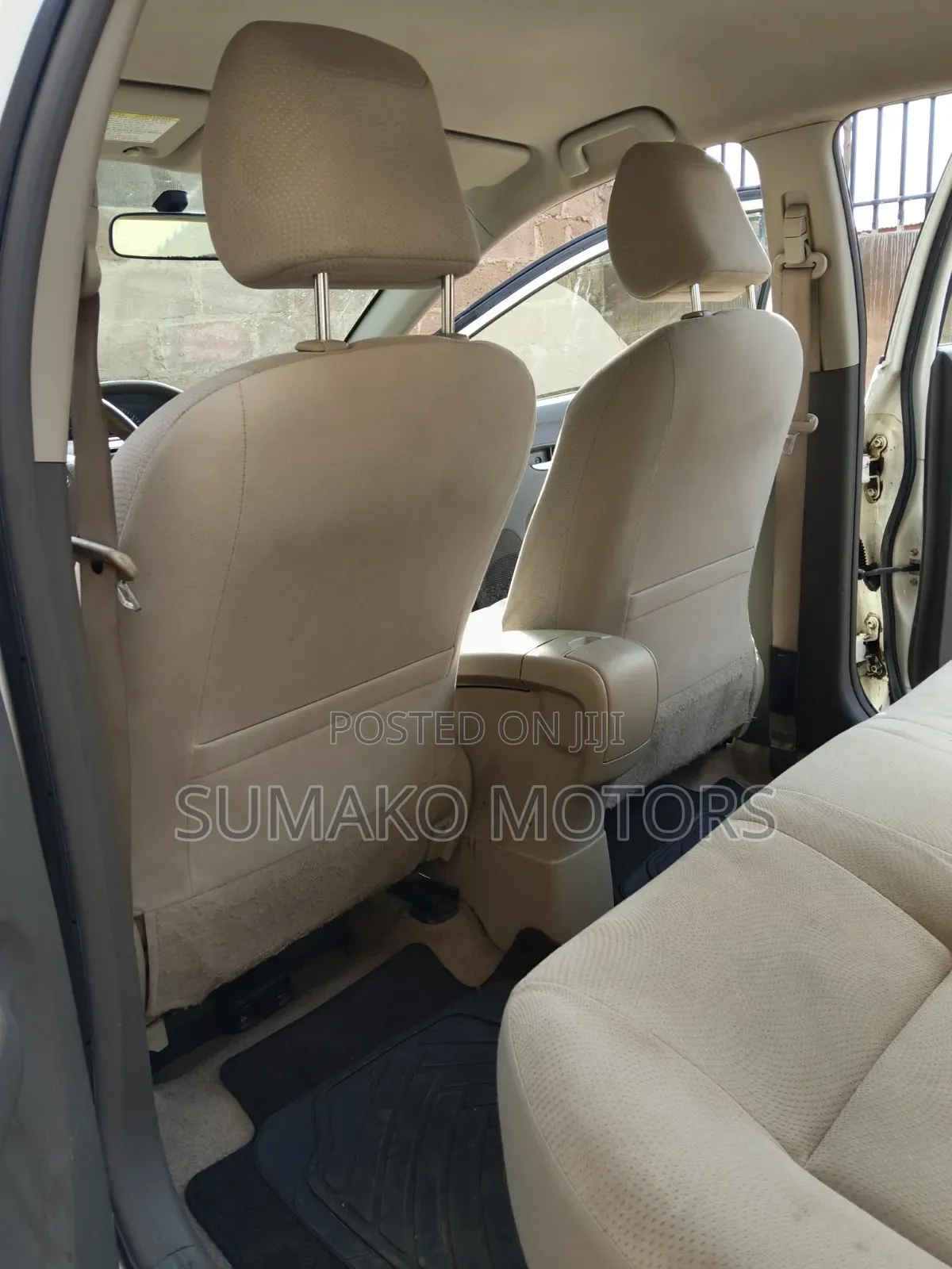 Toyota Yaris 2010 White