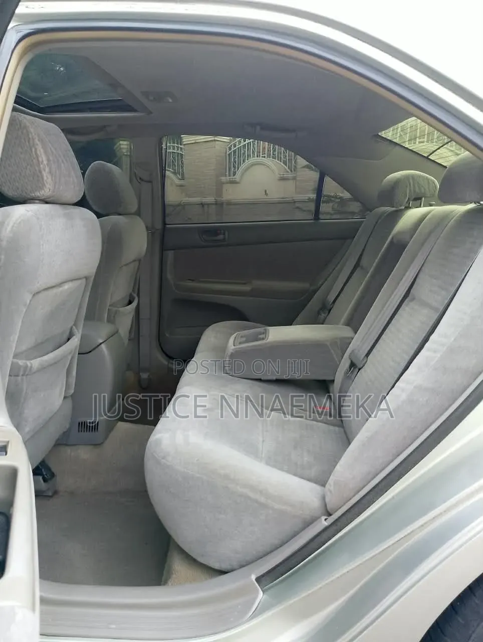 Toyota Camry 2005 Gold