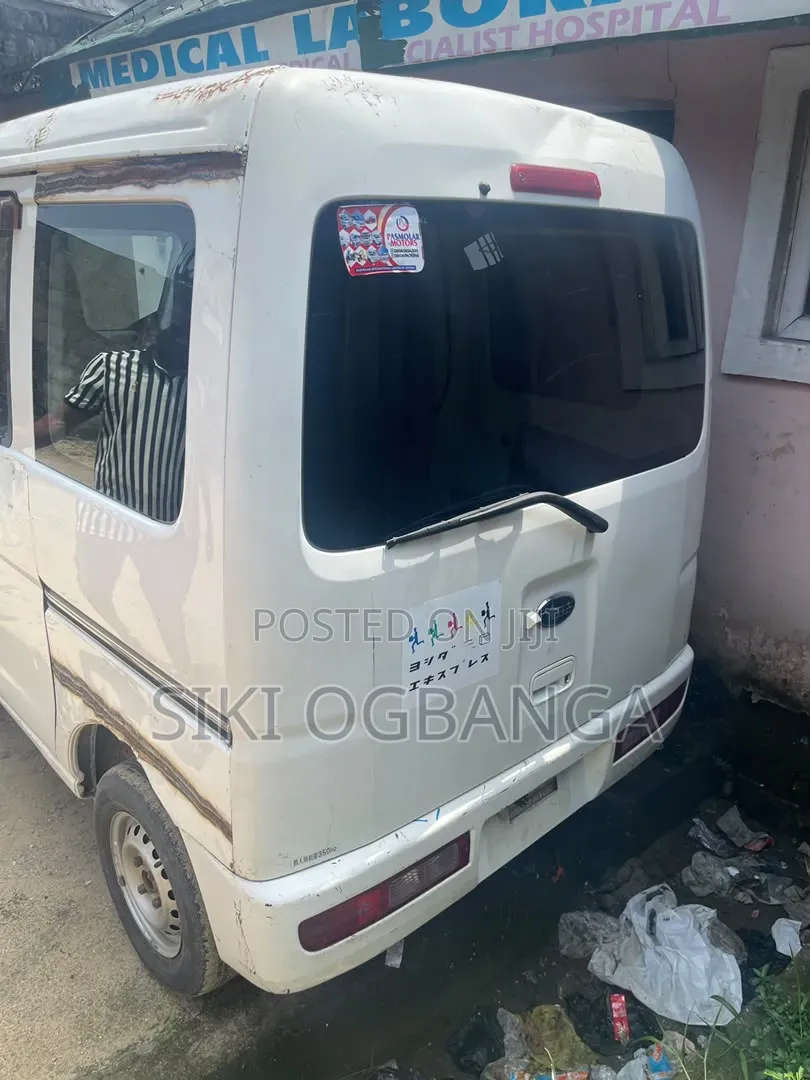 Daihatsu Hijet 2012 White