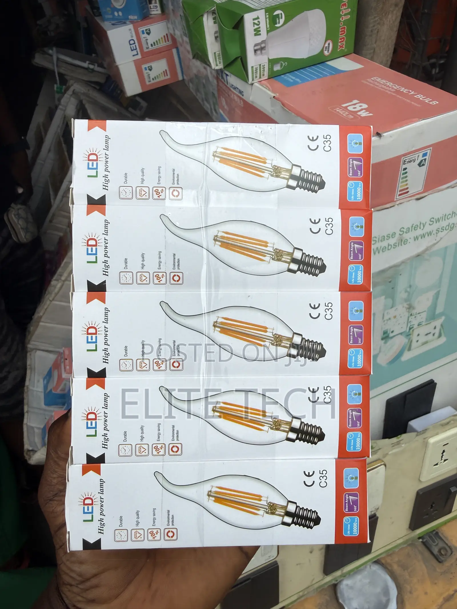 LED Filament Candle Bulb (E14 / E27 Base)