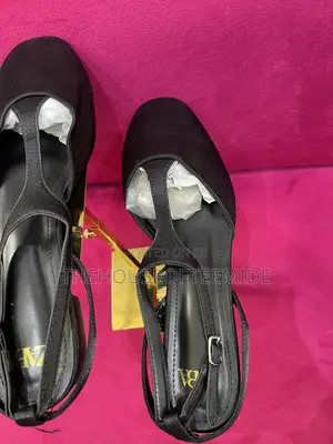 Black Cooperate Sandal for Women