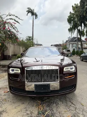 Rolls-Royce Ghost Base 2017 Burgundy