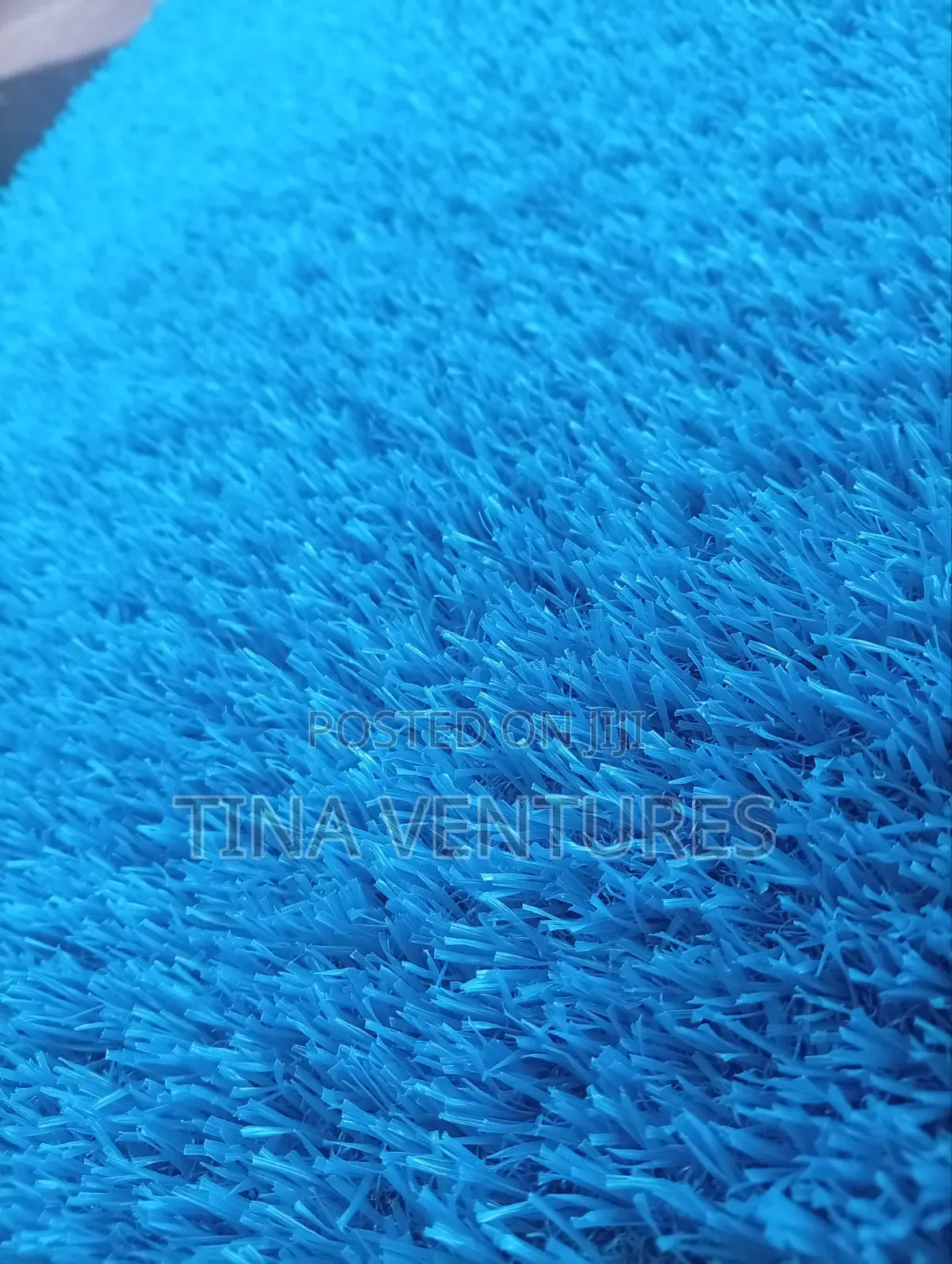 Artificial Grass. Available in Different Sizes and Colours.