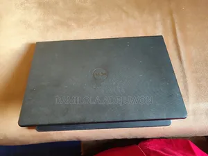 Laptop Dell Inspiron 15 3000 2GB Intel Celeron HDD+SSD 256GB