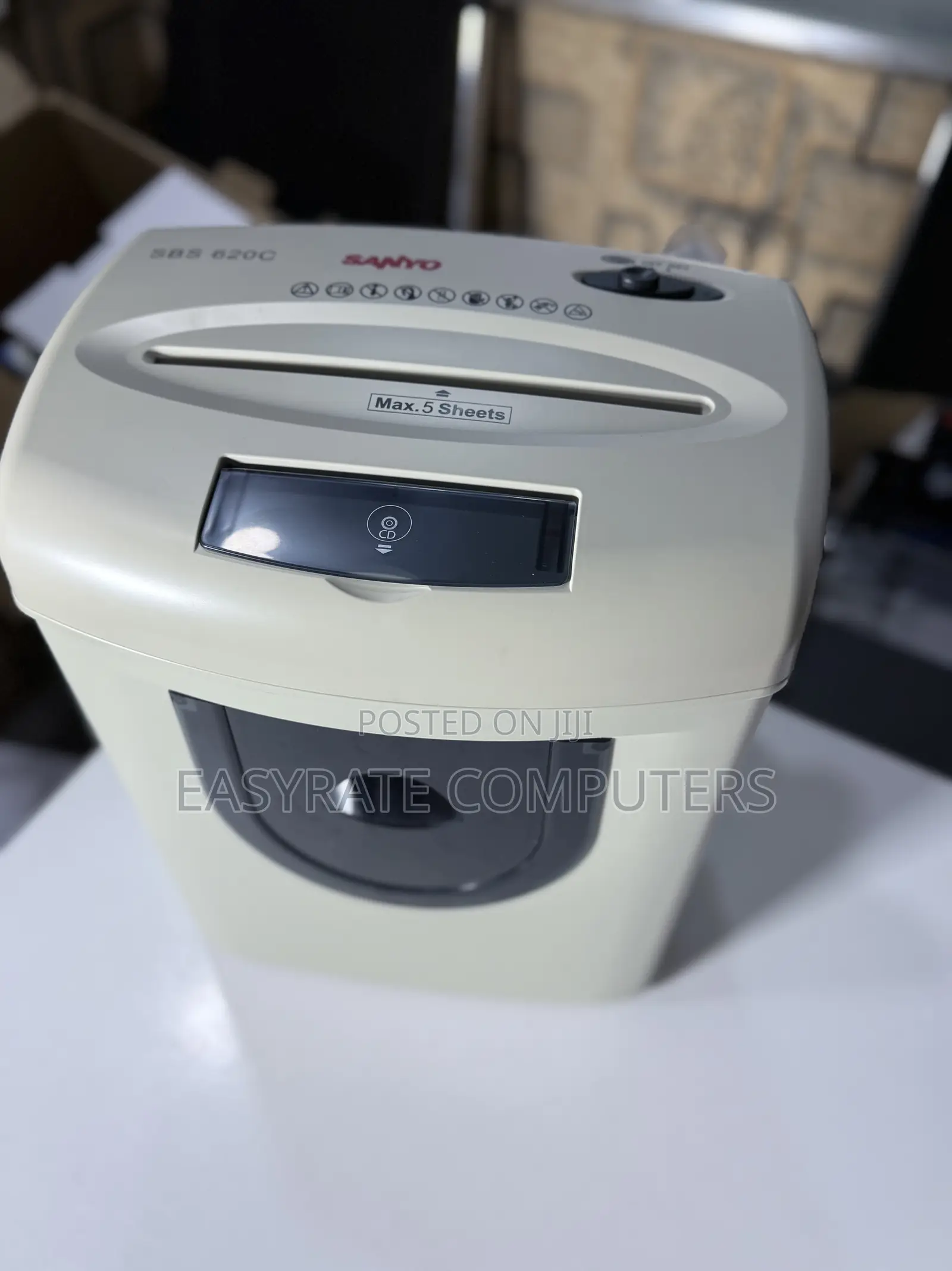 Sanyo Paper Shredder