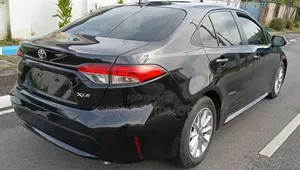 Toyota Corolla XLE 2020 Black