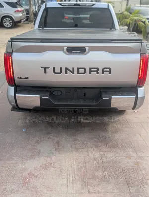 Toyota Tundra 2024 Gray