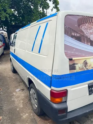Volkswagen Transporter 2000 White