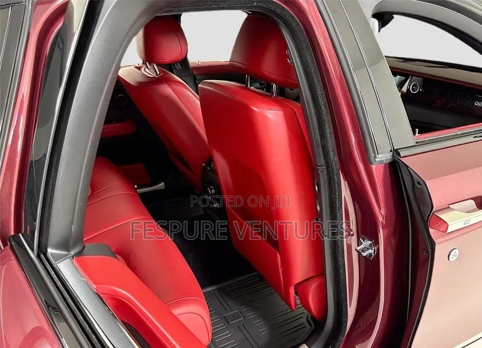 Rolls-Royce Ghost Base EWB 2017 Red