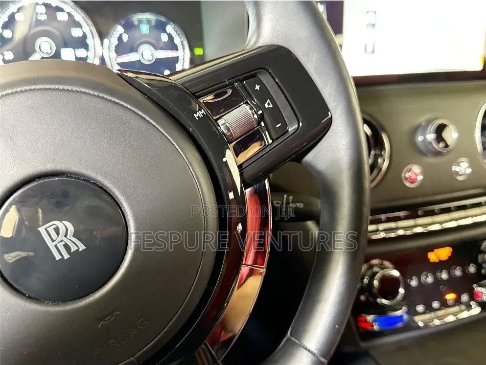 Rolls-Royce Ghost Base EWB 2017 Red