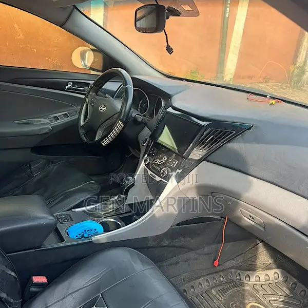 Hyundai Sonata 2012 Black