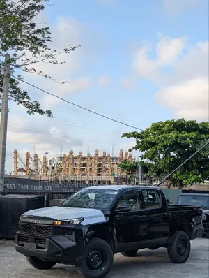 New Toyota Hilux 2026 Black