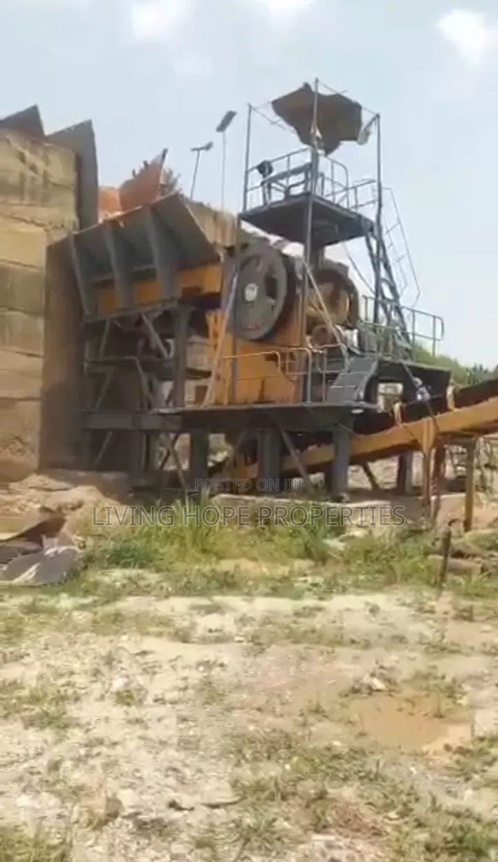 Fuly Operational Quarry Site With Zenith Crusher & Heavyduty Equipment