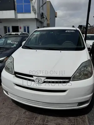 Toyota Sienna LE AWD 2006 White