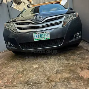 Toyota Venza XLE 2012 Gray