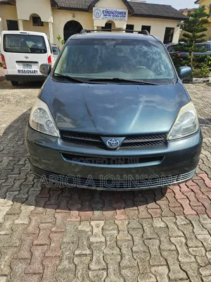 Toyota Sienna LE AWD 2005 Blue