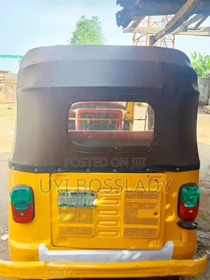 TVS King Cargo 2015 Yellow