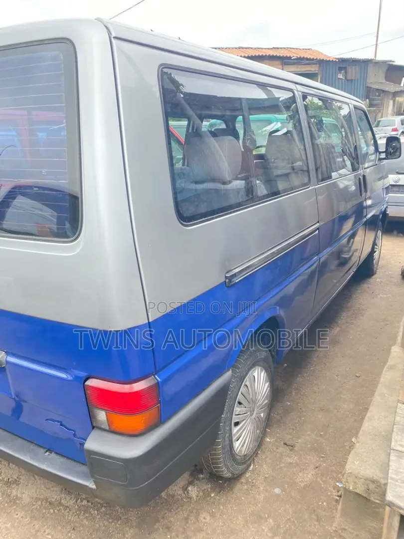 Volkswagen Transporter 1999 Blue