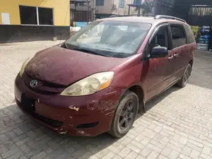 Toyota Sienna 2006 Burgandy