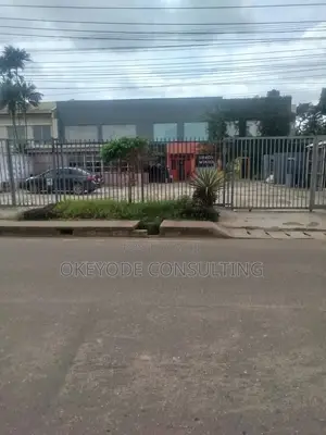 Commercial Space Located in a Prime Location