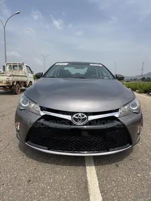 Toyota Camry 2016 Gray