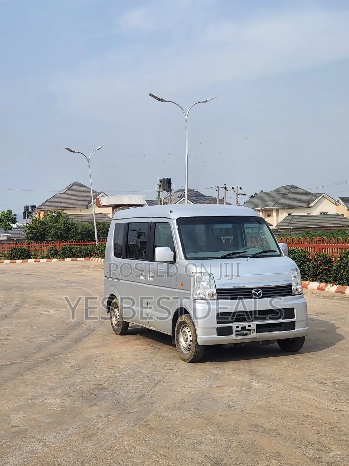 Mazda E2000 2013 Grey