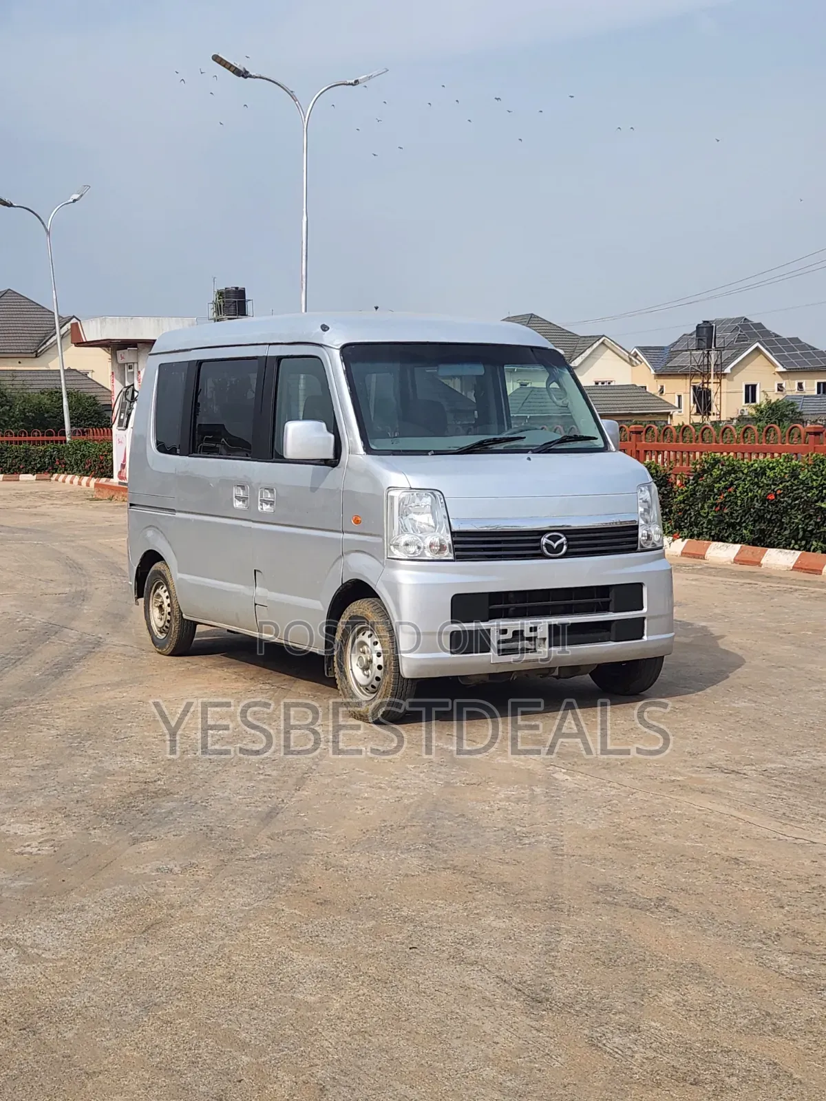 Mazda E2000 2013 Grey