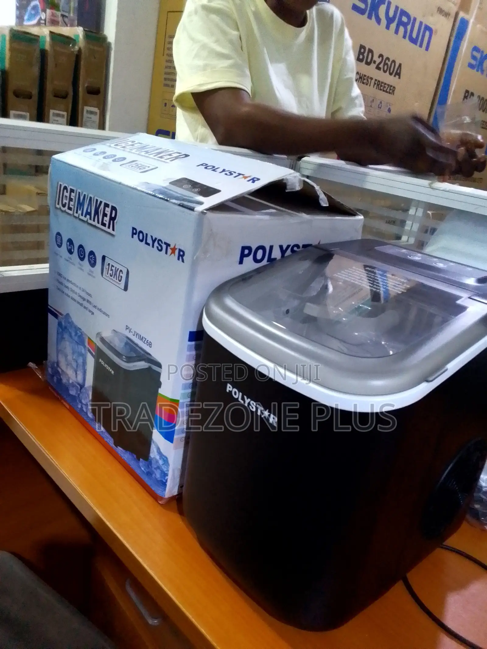 Polystar 15kg Ice Maker for Refreshing Drinks Anytime