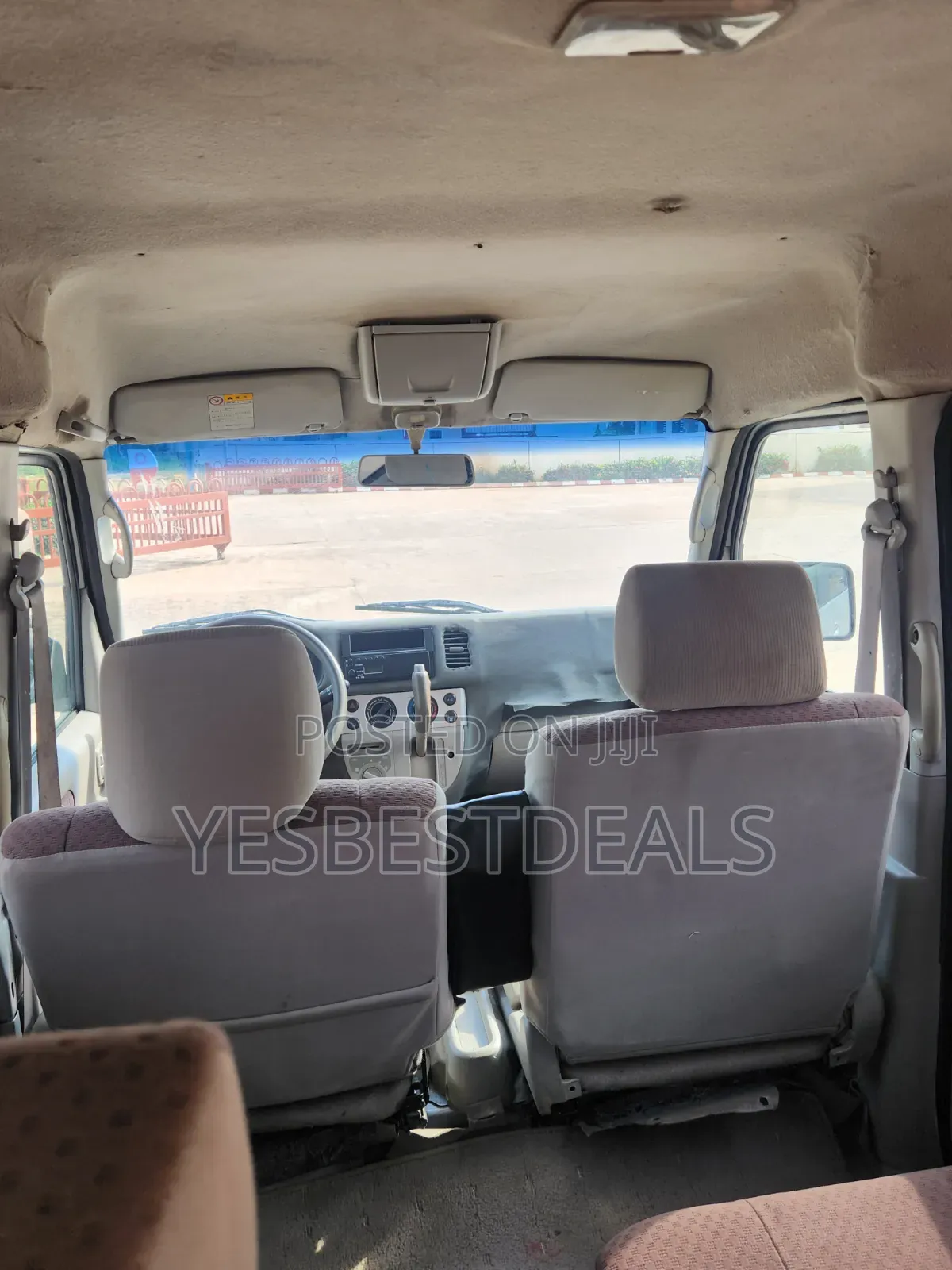 Mazda E2000 2013 Grey