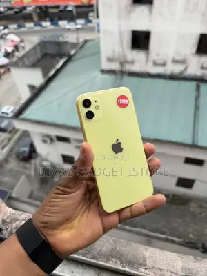 Apple iPhone 11 128 GB Yellow