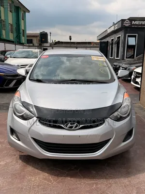 Hyundai Elantra 2011 Silver