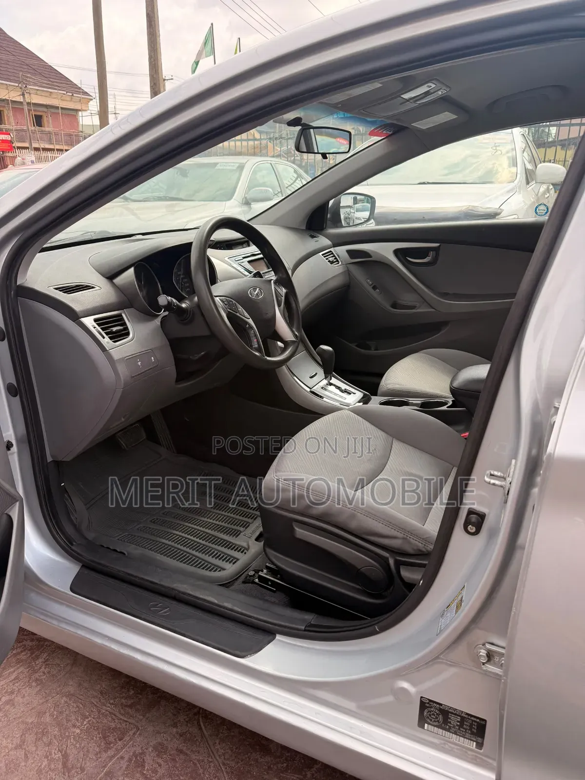Hyundai Elantra 2011 Silver