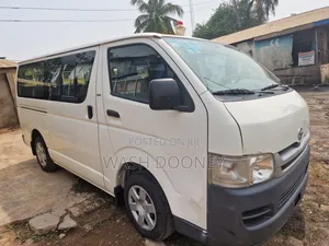 Toyota HiAce 2008 White