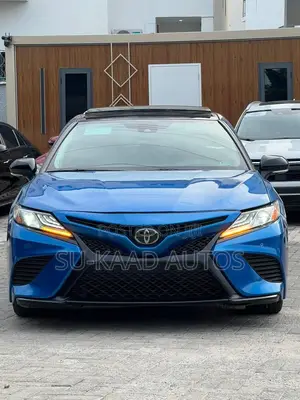 Toyota Camry XSE (2.5L 4cyl 8A) 2019 Blue