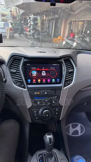 Hyundai Santa Fe 2013-2017 Android Screen With Reverse Camera 