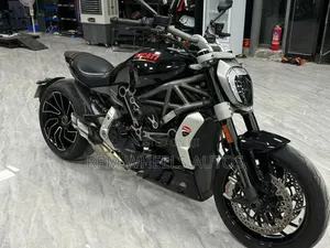 Ducati Superleggera V4 2016 Black