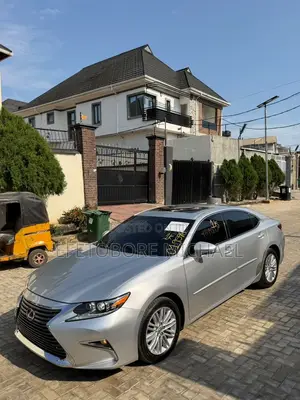 Lexus ES 2014 Silver