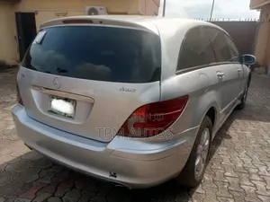 Mercedes-Benz R-Class 2009 Silver