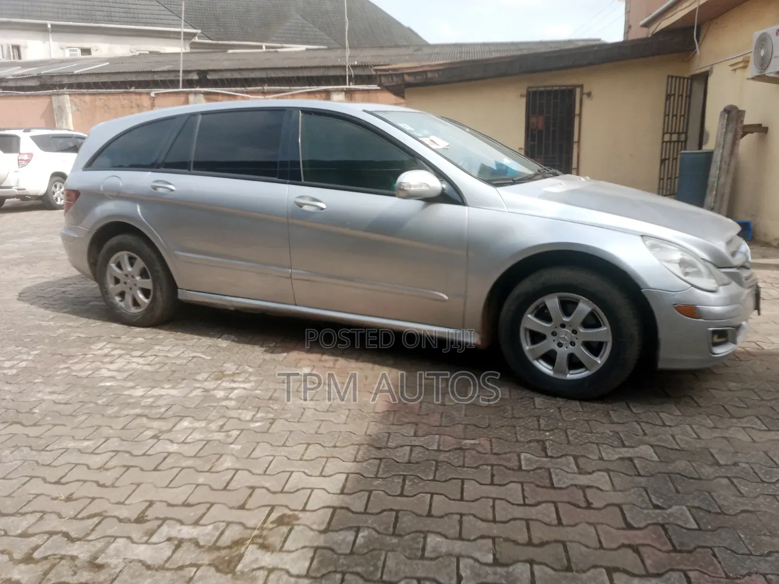 Mercedes-Benz R-Class 2009 Silver