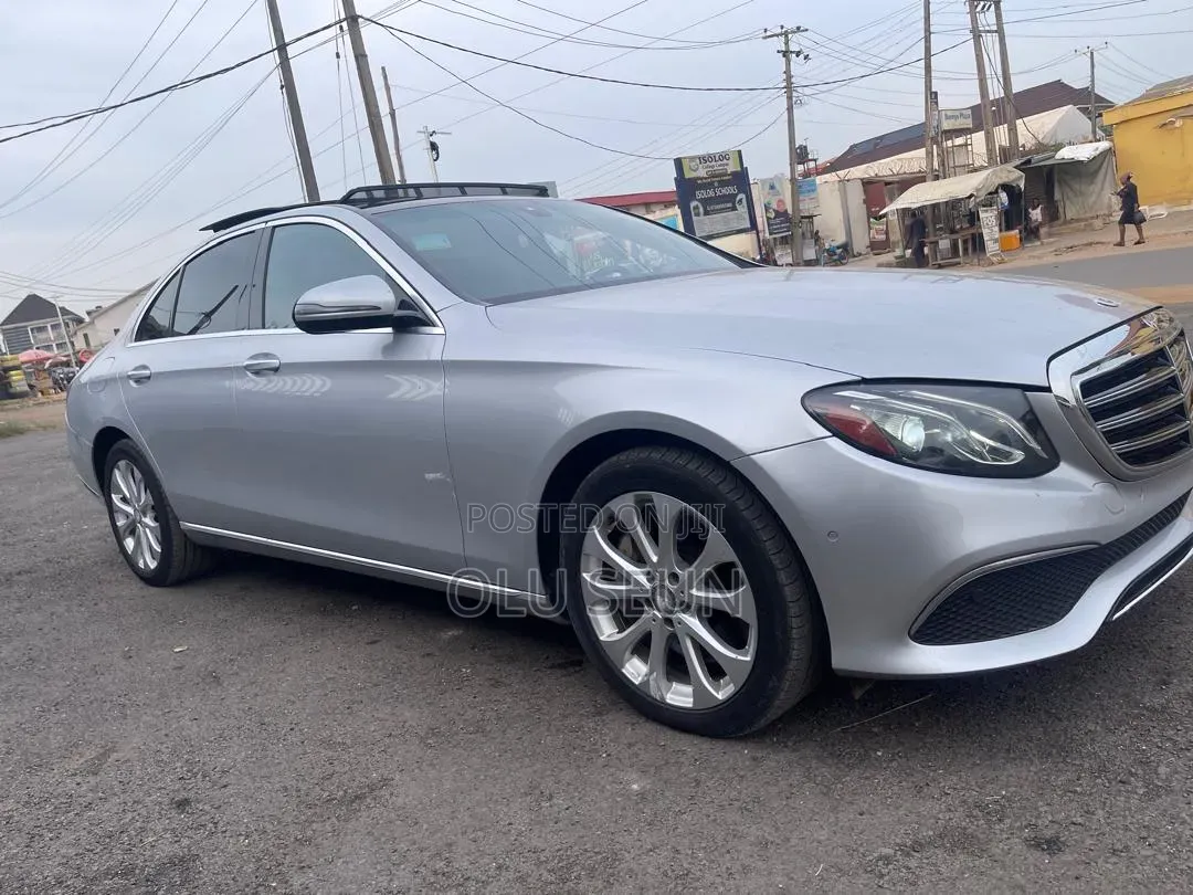 Mercedes-Benz E400 2017 Silver