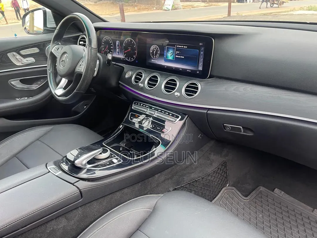 Mercedes-Benz E400 2017 Silver