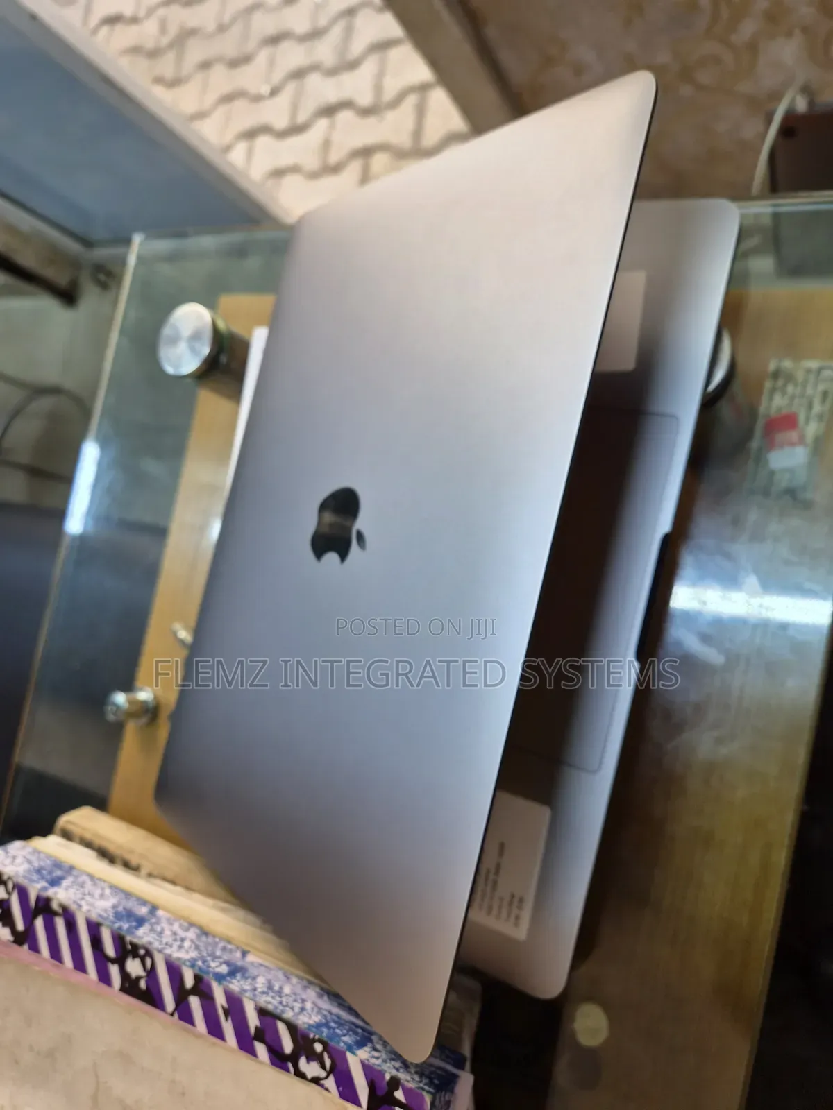Laptop Apple MacBook Pro 2018 16GB Intel Core i5 SSD 512GB