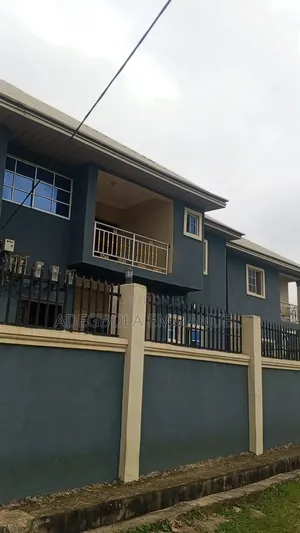 Furnished 12bdrm Block of Flats in Peace Estate, Alakia for sale