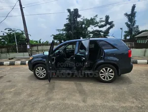 Kia Sorento 2012 Blue