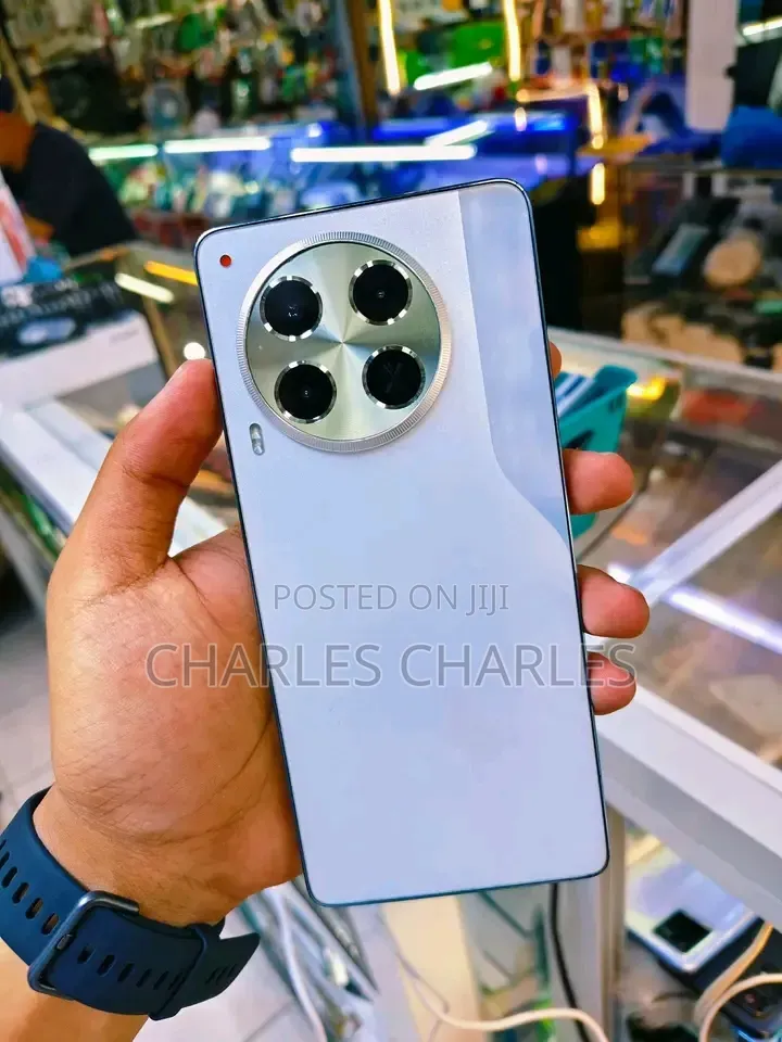 Tecno Camon 30 256 GB White